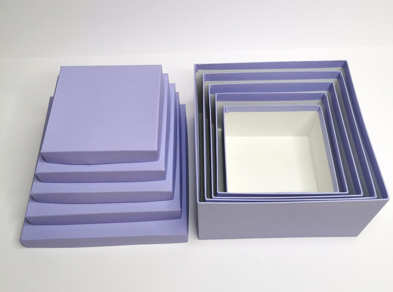 Набор картонных подарочных коробок квадратных 5 в 1 для упаковки подарка и цветов, цвет: сиреневый
