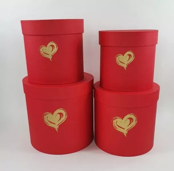 Подарочные коробки набор 4в1, Золотые сердечки на красном